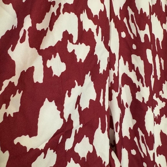 Super cute, never worn, wide leg pants. Just too big for me! - Picture 3 of 4